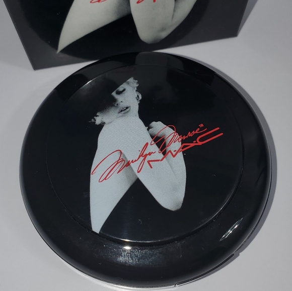 MAC Cosmetics Other - MAC Cosmetics Marilyn Monroe Beauty Powder